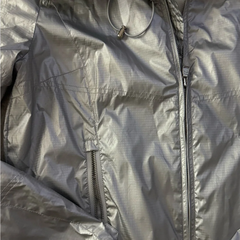 Ralph Lauren Women M Silver Foil Metallic Hooded Jacket Windbreaker Lightweight - Picture 4 of 8